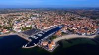 ColorMix 3 étoiles - 95m2 Plein Centre - Ensoleillé Climatisé - Chambres d’hôtes Mèze