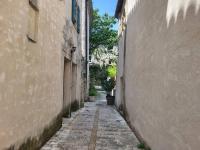 Au Centre de Villeneuve-lès-Avignon - Ferienwohnung