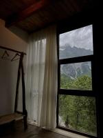 Habitación Doble con vistas a la montaña
