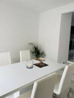 Dear John - Ferienwohnung Ýdra