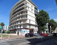 Charmant T2 Climatisé proche du centre et des commerces - Gare à 15 minutes - B&B