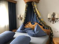One-Bedroom Apartment with Terrace