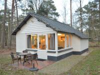 B&B Stramproy - Completely detached bungalow in a nature filled park by a large fen - Bed and Breakfast Stramproy