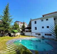 B&B Sapanca - Private Villa with Hot Swimming Pool & Sauna - Bed and Breakfast Sapanca