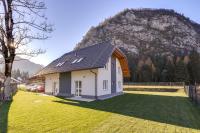 Chic Apartments with Finnish Sauna and Jacuzzi - B&B Kranjska Gora