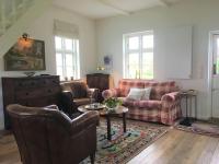 Zauberhaftes englisches Cottage am Gutshaus - Ferienwohnung Gross Schoritz