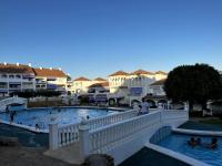 Duplex en résidence privée, piscine, vue mer panoramique - B&B Alcocéber