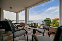 Apartment mit 2 Schlafzimmern und Meerblick