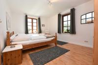 Appartamento con 2 Camere da Letto e Vista Lago