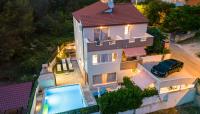 Bruno's Poolside Retreat - Ferienwohnung