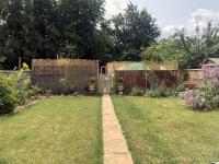 Cosy Garden Log Cabin - B&B Salisbury