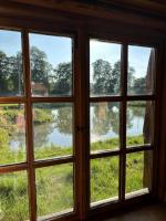 Domki wędkarskie nad Stawami Pirania - B&B Zagórz