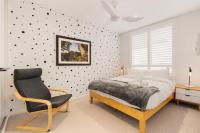 B&B Sydney - A Light Filled Contemporary Design Apartment - Bed and Breakfast Sydney