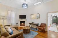 Belle Escapes - Glenelg Cottage by the Marina - B&B