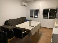 apartamento AVD Madrid con garaje - Chambres d'hôtes Jaén