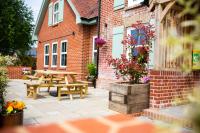 Woodfalls Inn - Bed and Breakfast