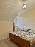 Standard Twin Room with Shared Bathroom