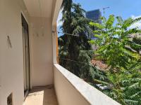 Quiet & spacious city center apartment - 4 min walk - Chambres d’hôtes