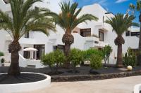 Lanzarote Beach Apartments, CASA BRUNA - B&B Costa Teguise
