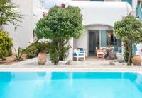 Mykonian Style w Shared Pool Houses & Nighttime Security Guard - B&B