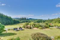 B&B Kalama - Rainier Home on 20 Acres with Blueberry Farm! - Bed and Breakfast Kalama