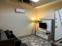 Basement Floor, Merkezi, Erasta Mall karşısı '21' - B&B