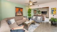 HOLT Nueva Escondida 3BR - Pool, Parking & Patios - B&B San Miguel de Allende