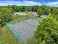 The Sage Chalet in Emerald Lakes, Poconos! - Ferienwohnung Long Pond