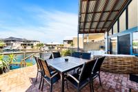 B&B Mandurah - 3 Bedroom Executive Holiday Home - Bed and Breakfast Mandurah