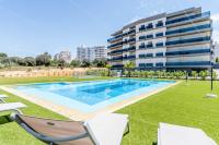 Emerson Plaza stunning 2 bedroom apartment with sea view - B&B