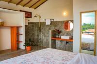 Kamer met Queensize Bed en Balkon