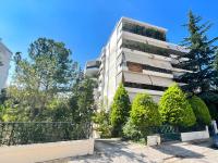 Cozy fairytal garden apartment, Family Friendly, Free parking, 15 Min to Airport - Chambres d'hôtes Athènes