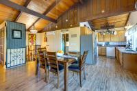 Private Hot Tub and Views Lovely Waldport Home - B&B