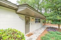 The Gator Getaway- Huge Backyard - B&B Gainesville