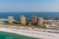 Amazing WATERVIEW in every room, PORTOFINO Island Resort condo - Chambres d'hôtes Pensacola Beach