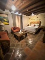 B&B San Miguel de Allende - Hotel Ana Catalina and Suites - Bed and Breakfast San Miguel de Allende