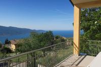 Villa Arianna Lake View Apartments with Pool - Bed and Breakfast Tignale