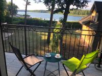 Luksusowy domek letniskowy z widokiem na jezioro, 8 osób Kamionki Małe - Chambres d’hôtes