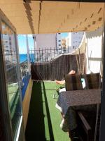 Ático centrico, 50m de la playa, vista al mar y al Peñon, gran terraza, parking, wifi fibra - B&B Calpe