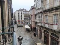 2A. Dos dormitorios y balcones en el casco viejo. - Bed and Breakfast Ourense