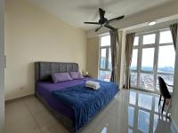 Twin Galaxy 6Pax 2Bedroom High floor with balcony Netflix WiFi - Chambres d’hôtes Johor Bahru