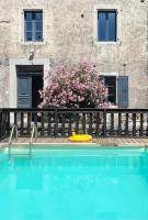 Appartement dans maison Chomérac - B&B