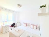 Apartamento 3 dormitorios Malaga (Teatinos) - Chambres d’hôtes Málaga