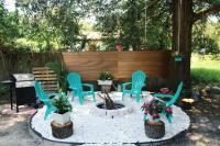 B&B Spring Hill - Cozy 3BR Home near Weeki Wachee - Bed and Breakfast Spring Hill