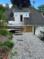Nice apartment close to the sea with parking and garden - Ferienwohnung Arendal