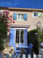 Villa Club T2 complètement rénové à Mar Vivo, plages à pieds, piscine - Chambres d'hôtes La Seyne-sur-Mer