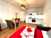 Cute Apartment Zborovska - B&B Prague