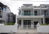 B&B Kuah - ComfortZone~2, Spacious Semi-Detached House - Bed and Breakfast Kuah