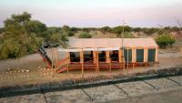 Working with Wildlife Conservation Safari on Khamab Kalahari Reserve - Ferienwohnung