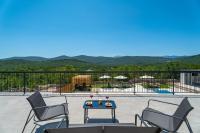 NEW Villa Begovina with a private pool, Hot-Tub, 4 bedrooms - Bed and Breakfast